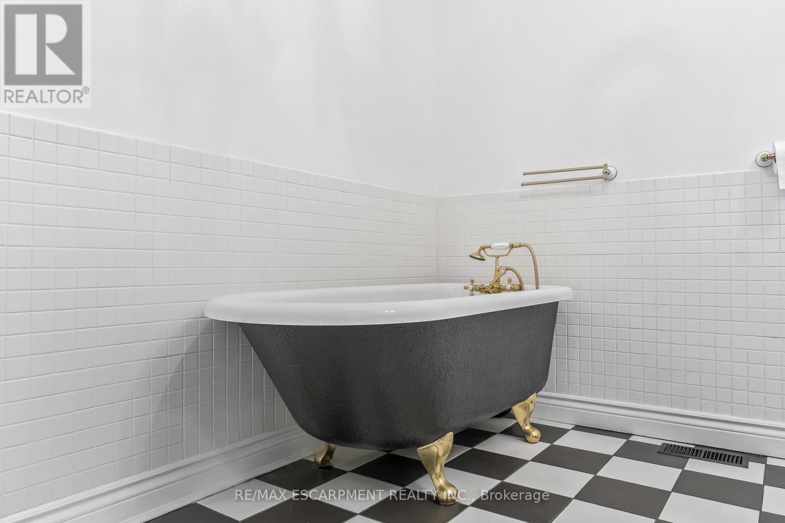 625 Sir Richard's Road, Mississauga, Ontario  L5C 1A3 - Photo 33 - W12905502