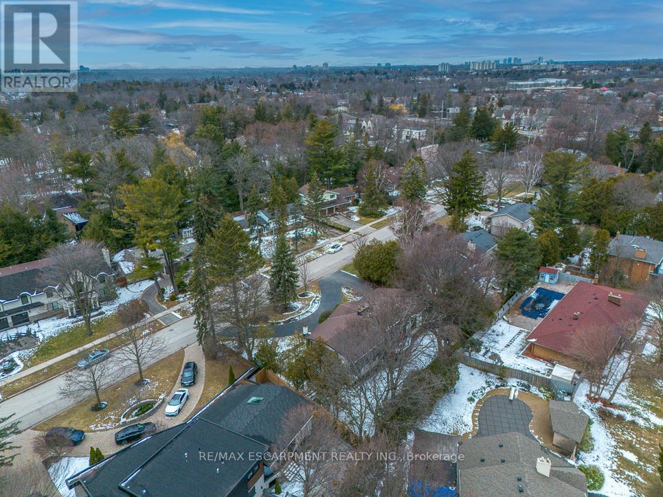 625 Sir Richard's Road, Mississauga, Ontario  L5C 1A3 - Photo 47 - W12905502