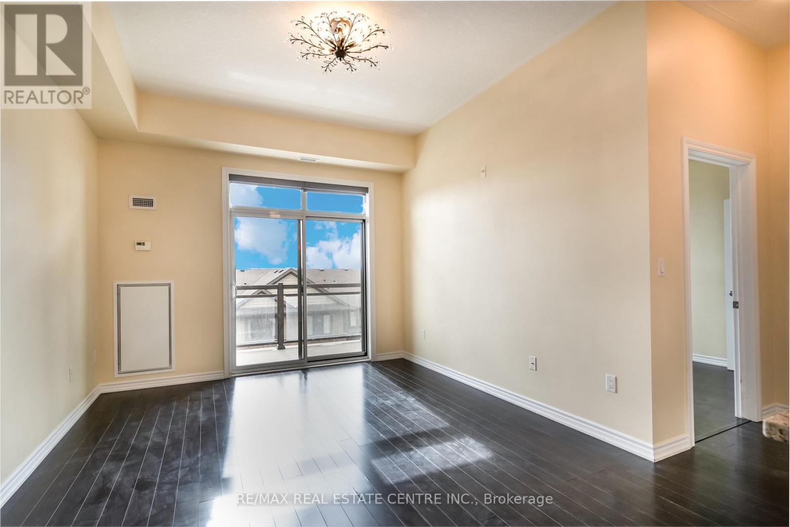 413 - 35 Southshore Crescent, Hamilton, Ontario L8E 0J2 - Photo 4 - X12905458