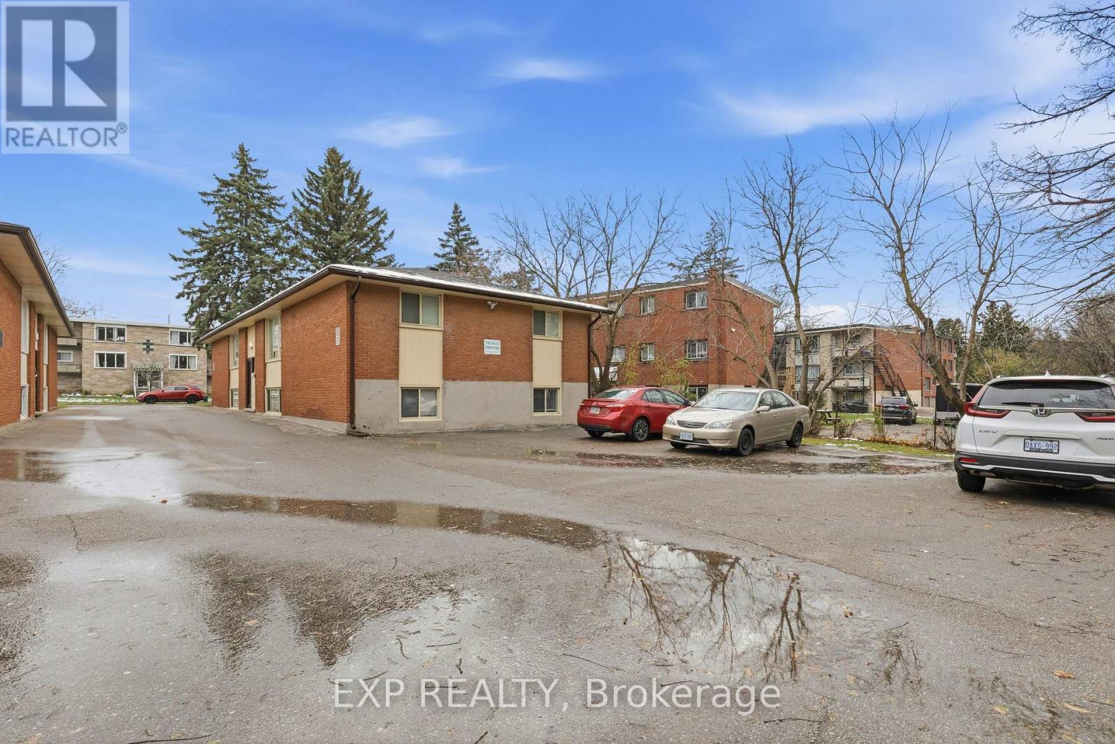 72 Barbara Crescent, Kitchener, Ontario  N2M 4N2 - Photo 8 - X12905468