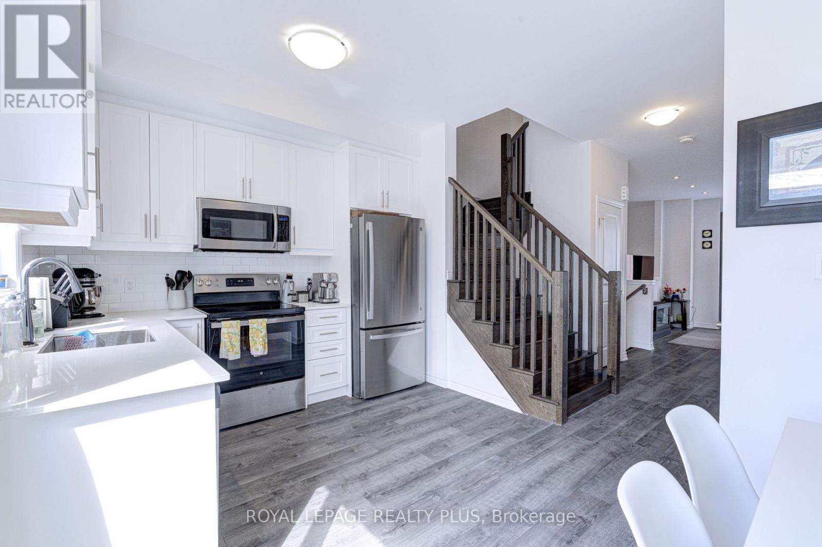 98 - 61 Soho Street, Hamilton, Ontario  L8J 0M6 - Photo 12 - X12905470