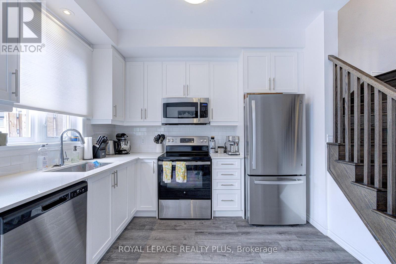 98 - 61 Soho Street, Hamilton, Ontario  L8J 0M6 - Photo 13 - X12905470