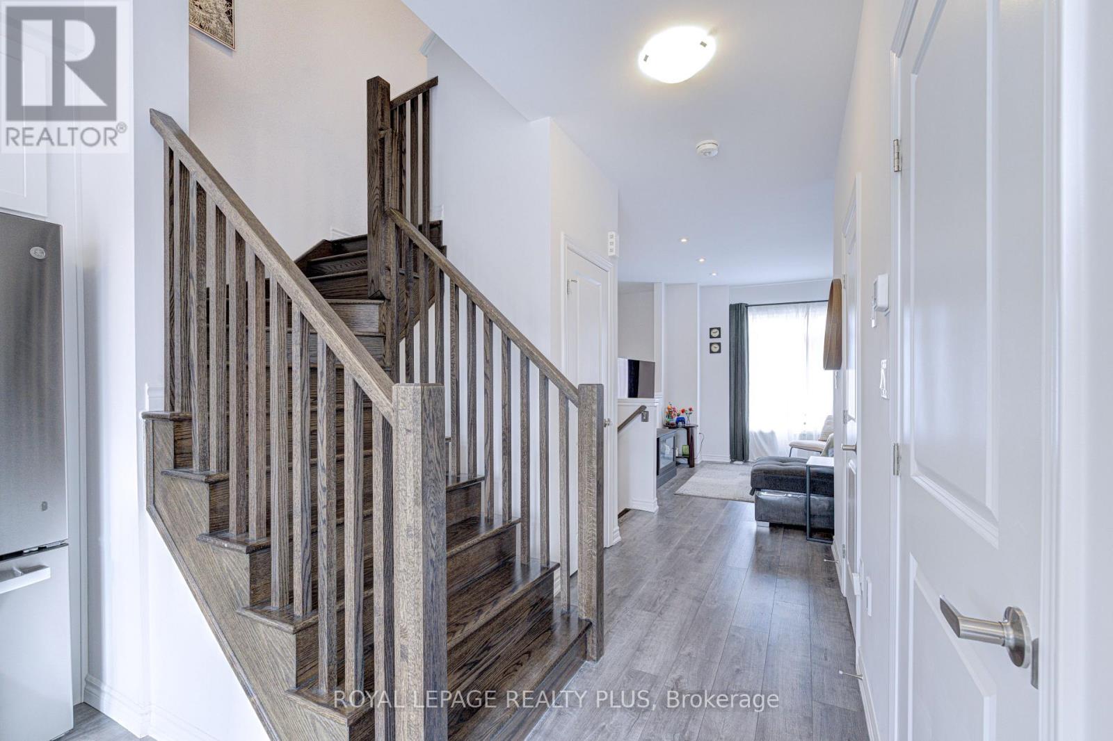 98 - 61 Soho Street, Hamilton, Ontario  L8J 0M6 - Photo 14 - X12905470