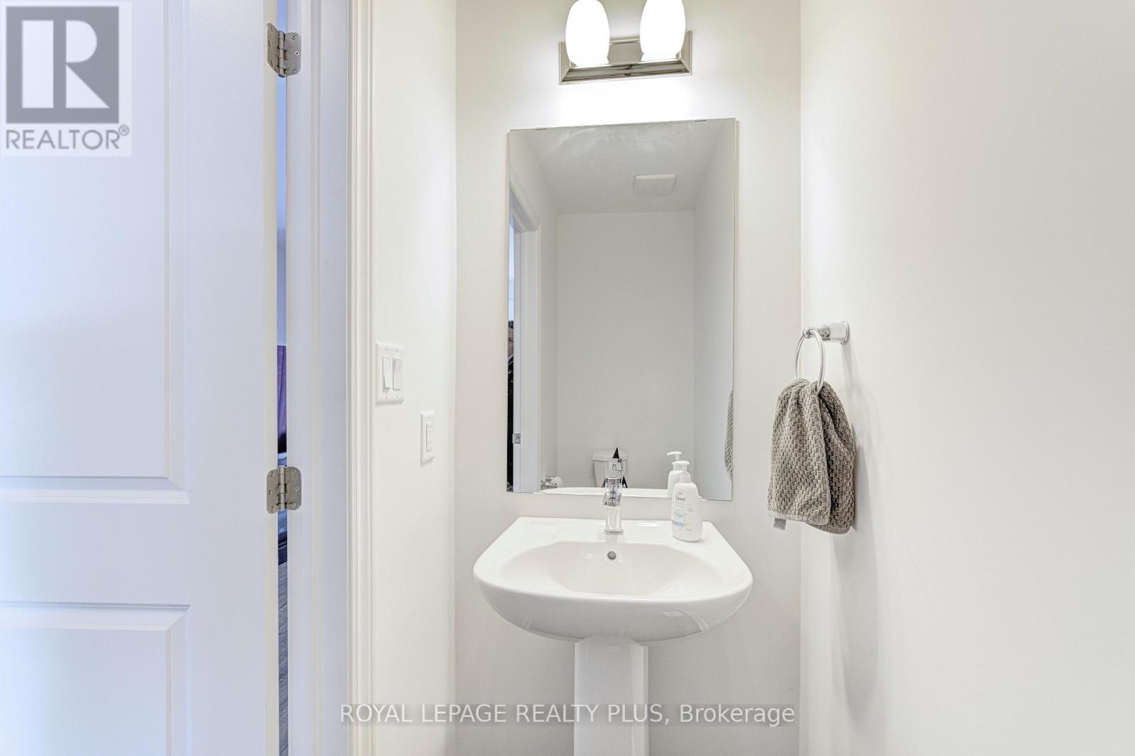 98 - 61 Soho Street, Hamilton, Ontario  L8J 0M6 - Photo 15 - X12905470