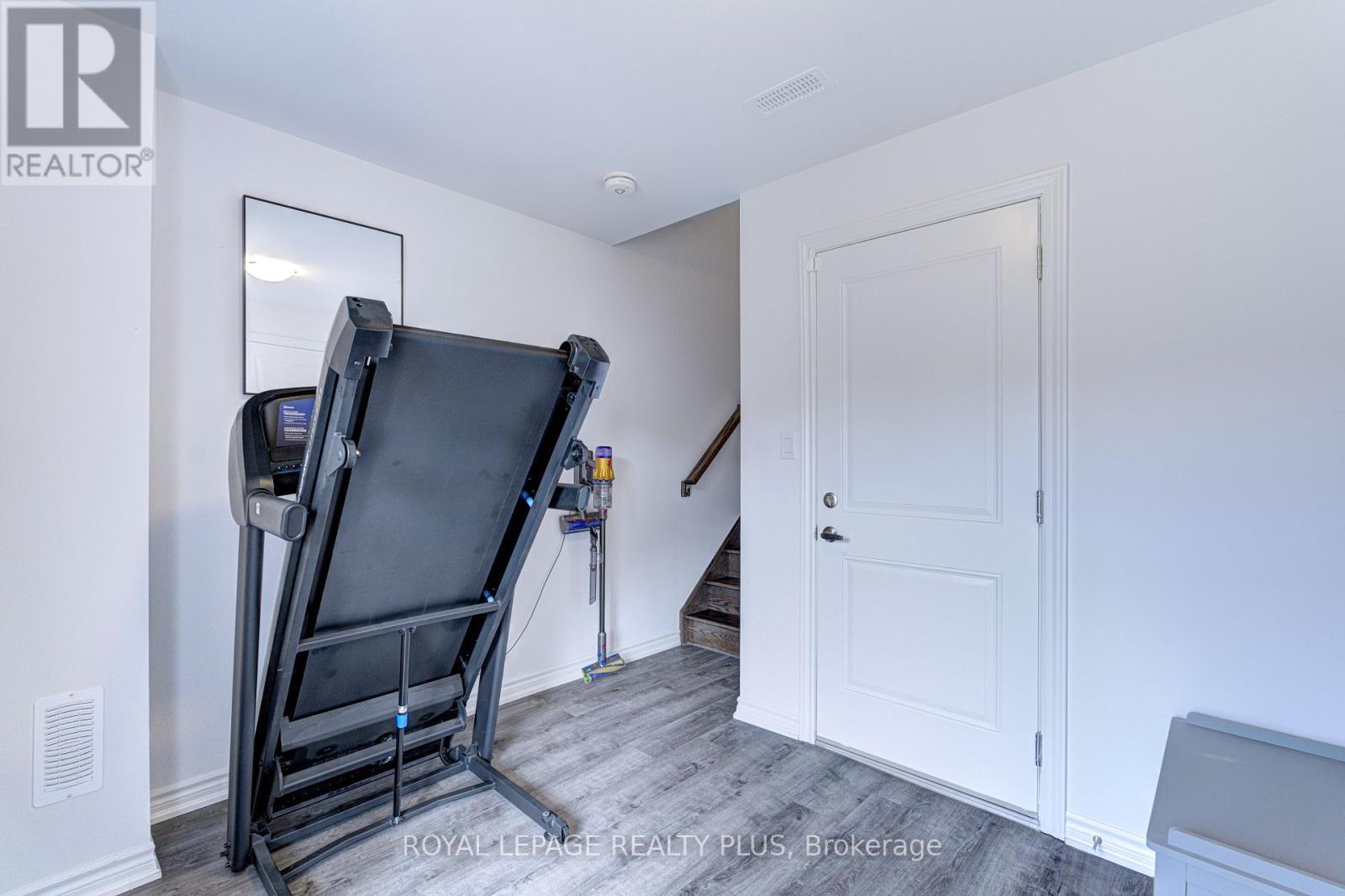 98 - 61 Soho Street, Hamilton, Ontario  L8J 0M6 - Photo 18 - X12905470