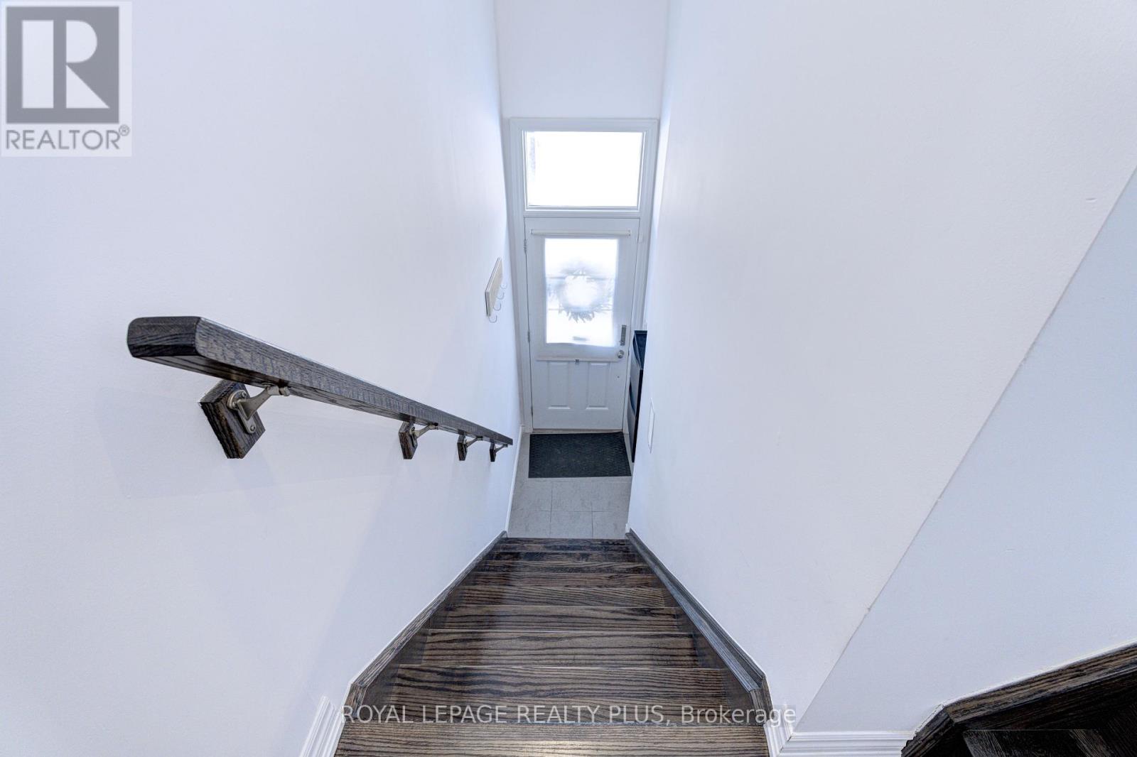 98 - 61 Soho Street, Hamilton, Ontario  L8J 0M6 - Photo 3 - X12905470