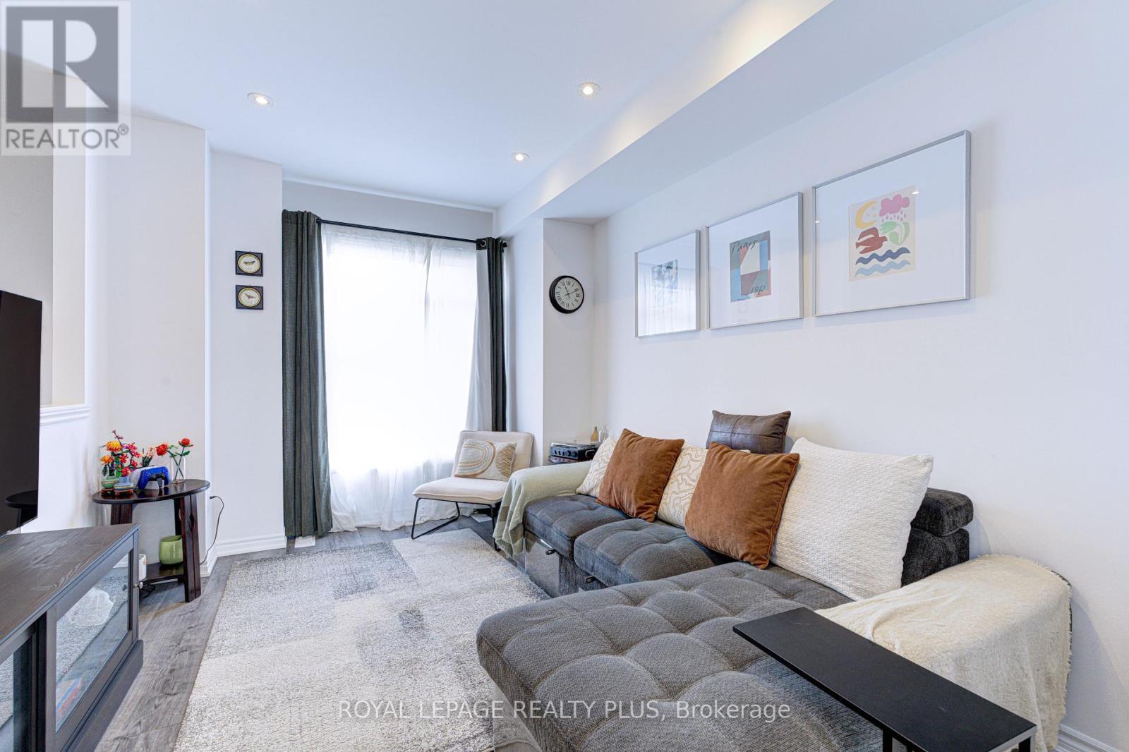 98 - 61 Soho Street, Hamilton, Ontario  L8J 0M6 - Photo 6 - X12905470