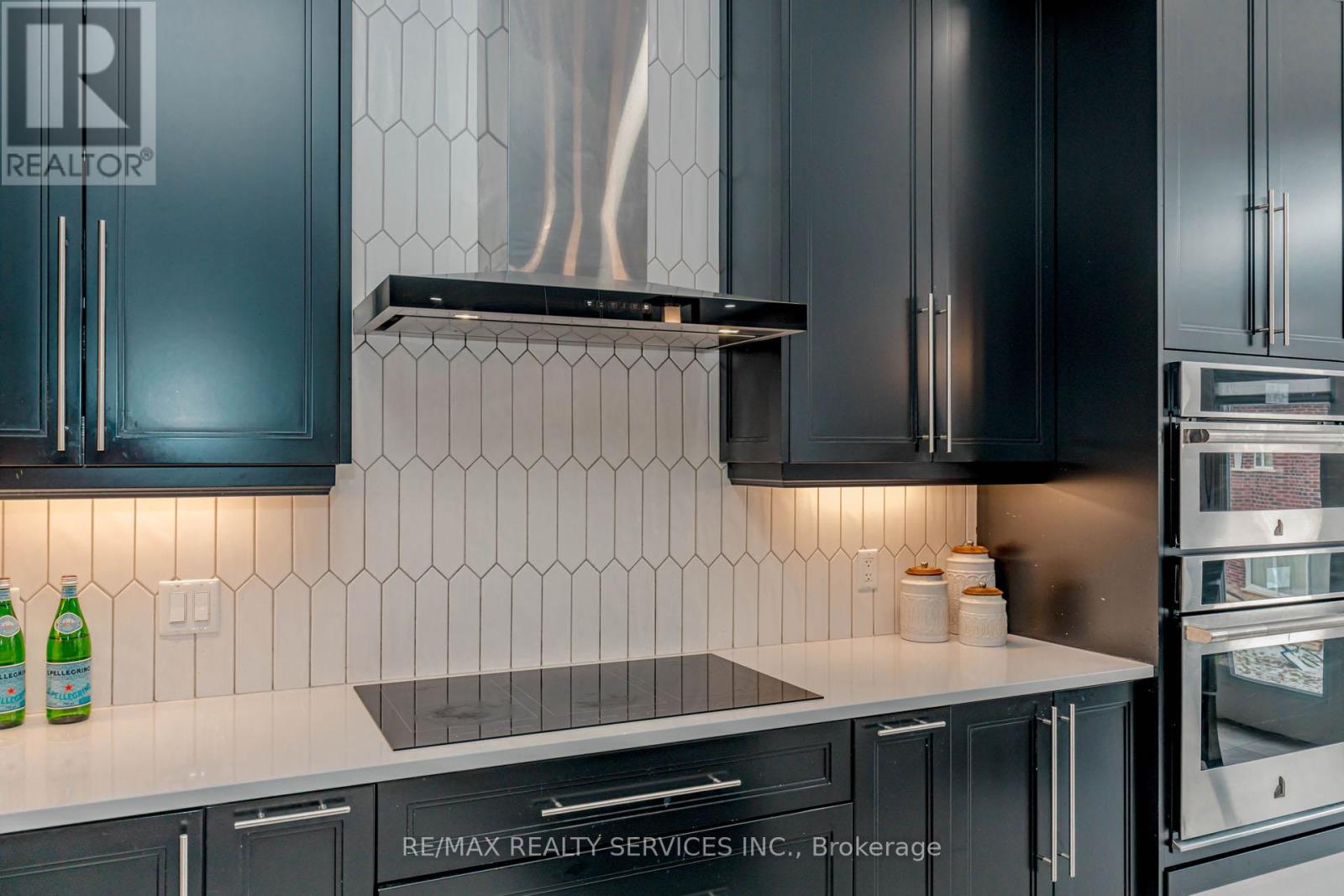 130 Pondcliffe Drive, Kitchener, Ontario  N2R 0M4 - Photo 15 - X12905484