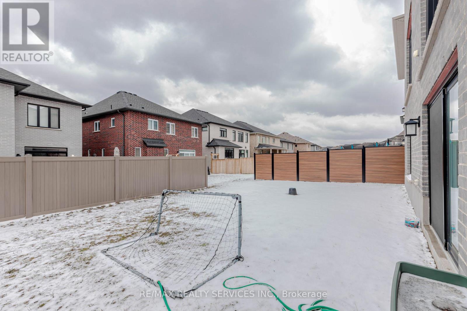 130 Pondcliffe Drive, Kitchener, Ontario  N2R 0M4 - Photo 49 - X12905484