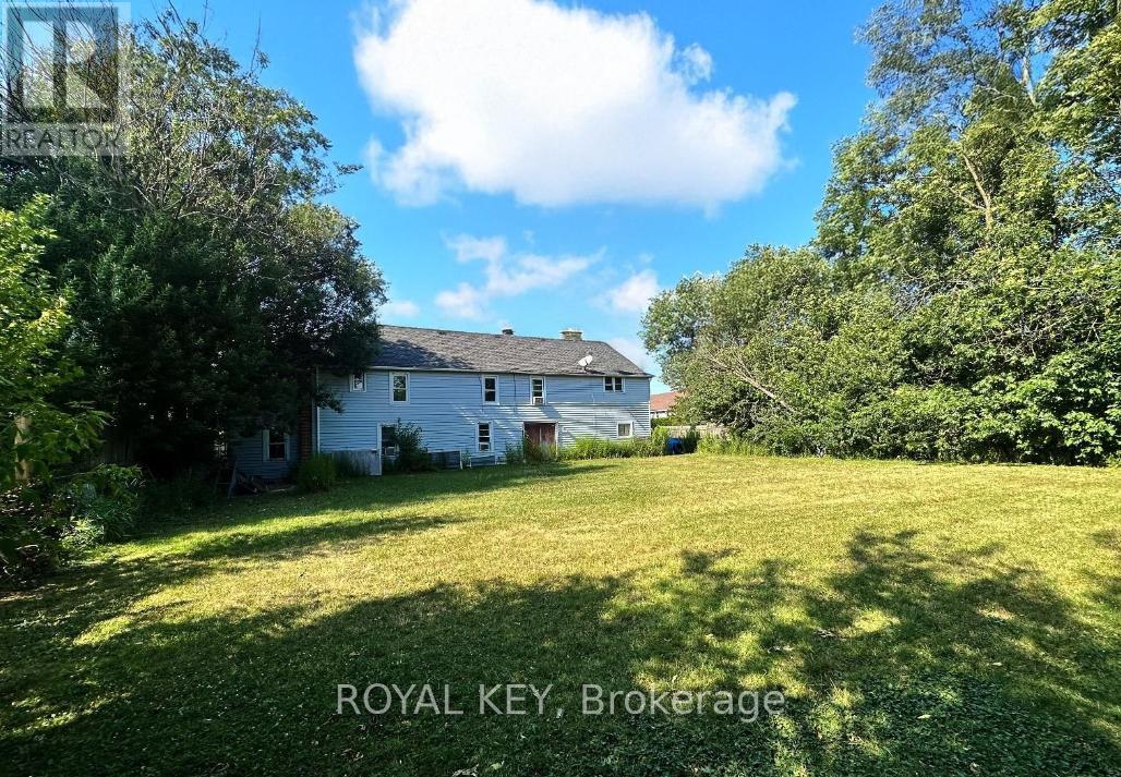 258 Henrietta Street, Fort Erie, Ontario  L2A 2K7 - Photo 10 - X12905506