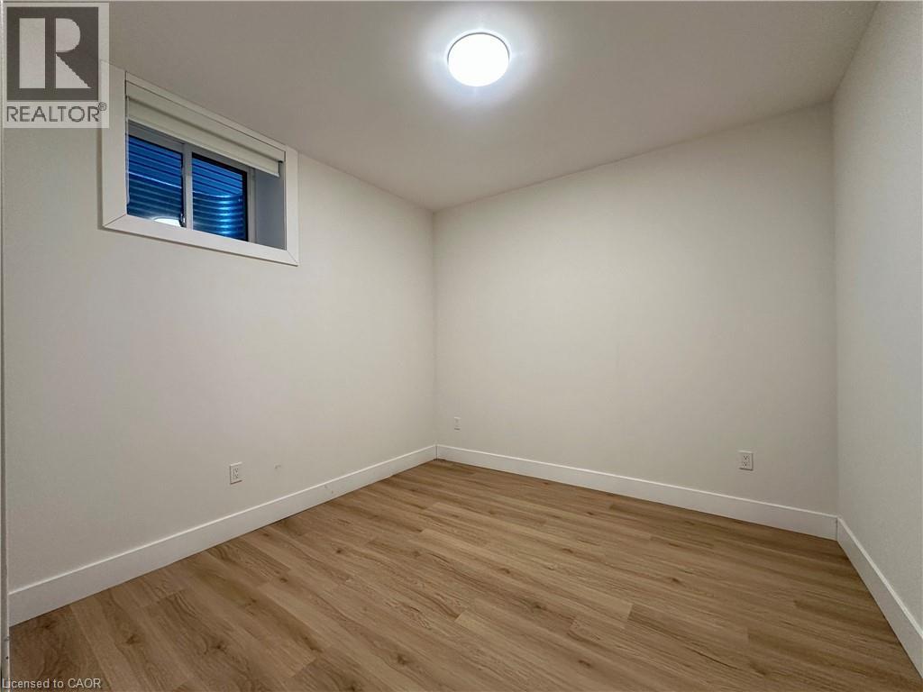 18 Stanley Avenue Unit# Basement, Kitchener, Ontario  N2K 1C5 - Photo 11 - 40812876