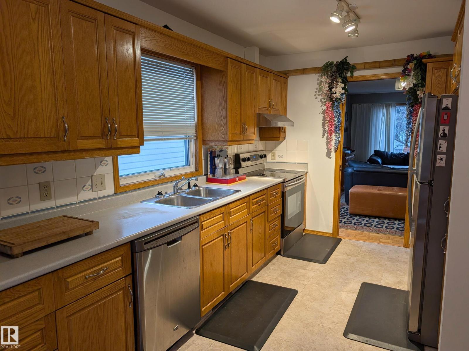 10645 65 Av Nw, Edmonton, Alberta  T6H 1V5 - Photo 6 - E4478510