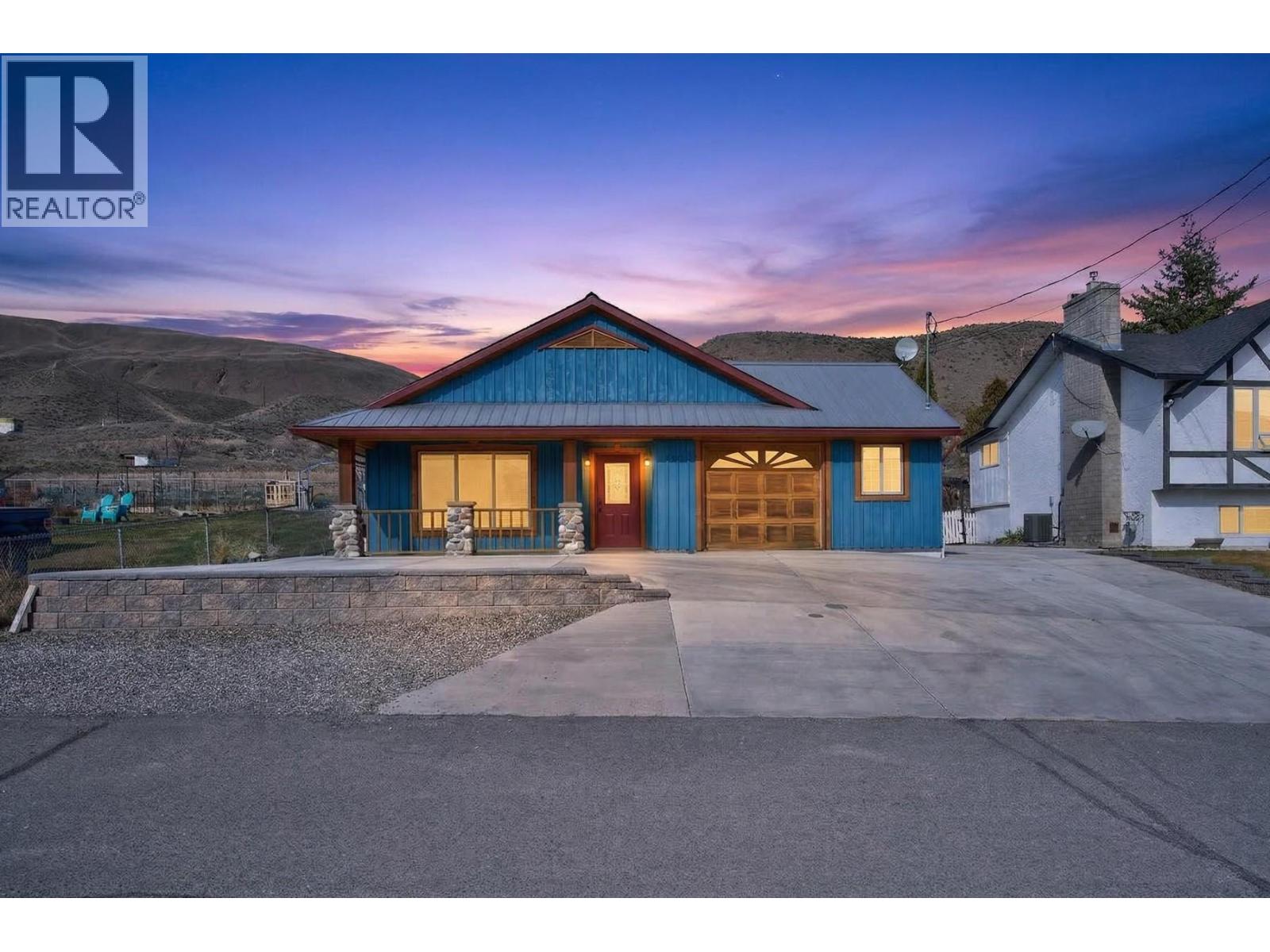 519 Pine Street, Ashcroft, British Columbia