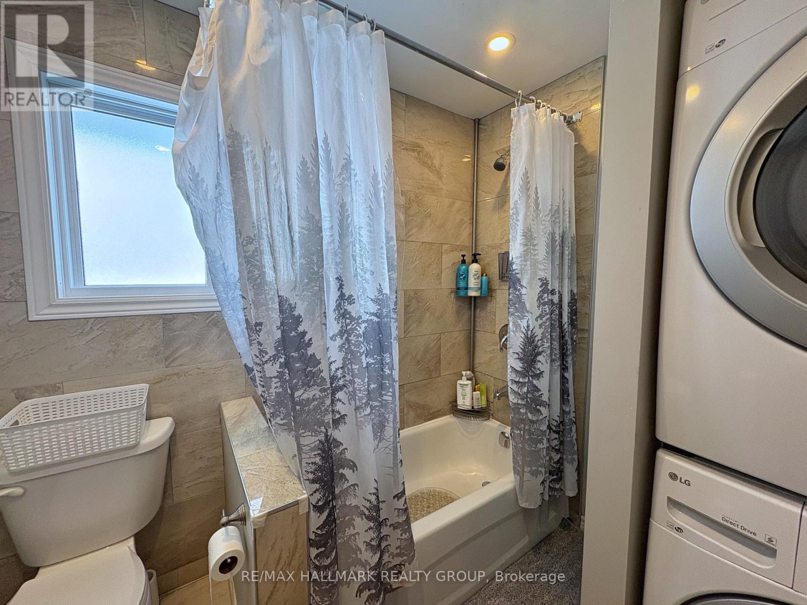 18 Forest Park Avenue, Ottawa, Ontario  K2E 5A1 - Photo 17 - X12905536