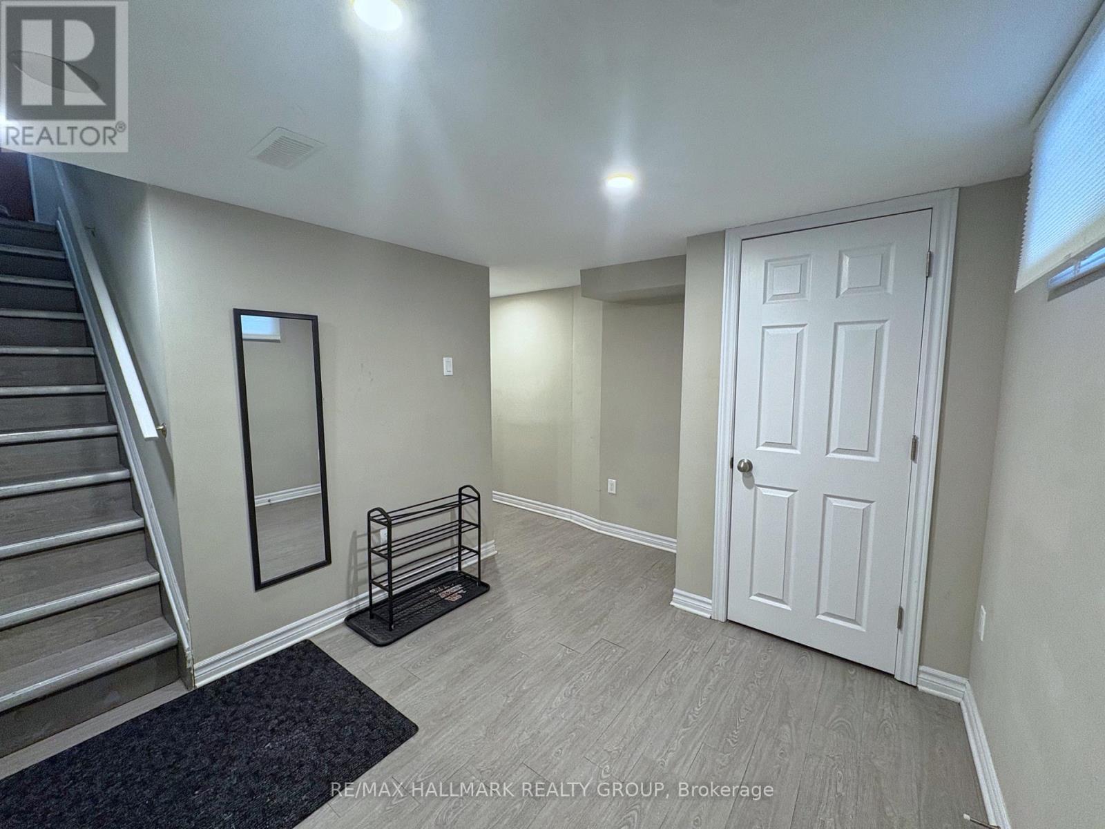 18 Forest Park Avenue, Ottawa, Ontario  K2E 5A1 - Photo 19 - X12905536