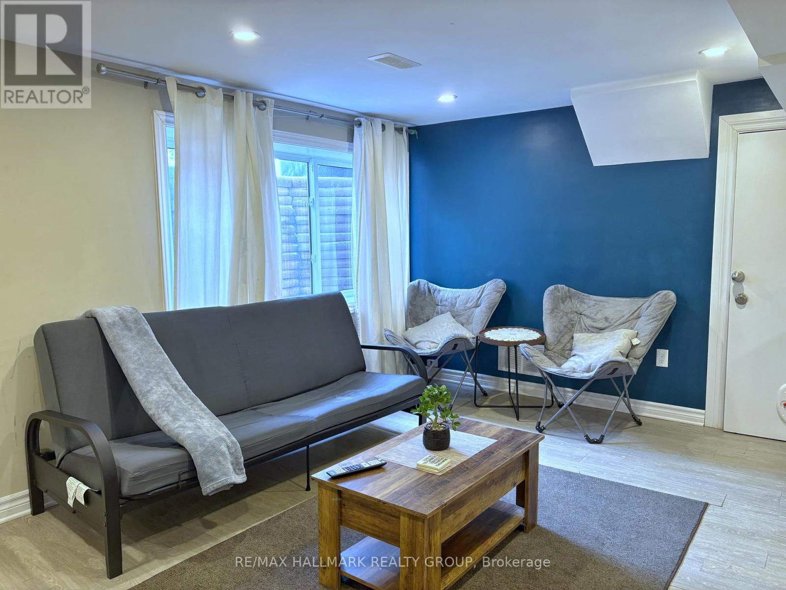 18 Forest Park Avenue, Ottawa, Ontario  K2E 5A1 - Photo 22 - X12905536