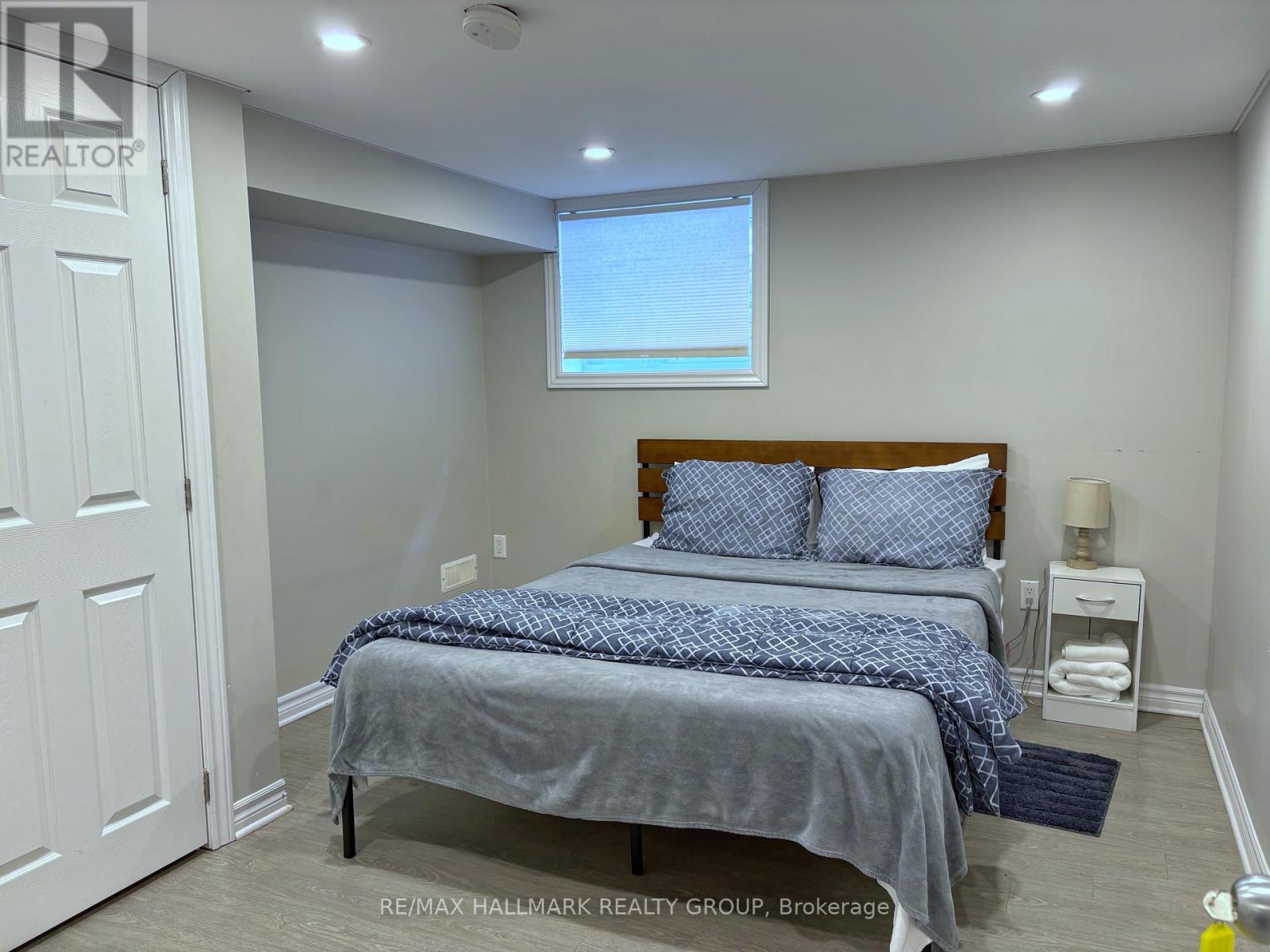 18 Forest Park Avenue, Ottawa, Ontario  K2E 5A1 - Photo 30 - X12905536