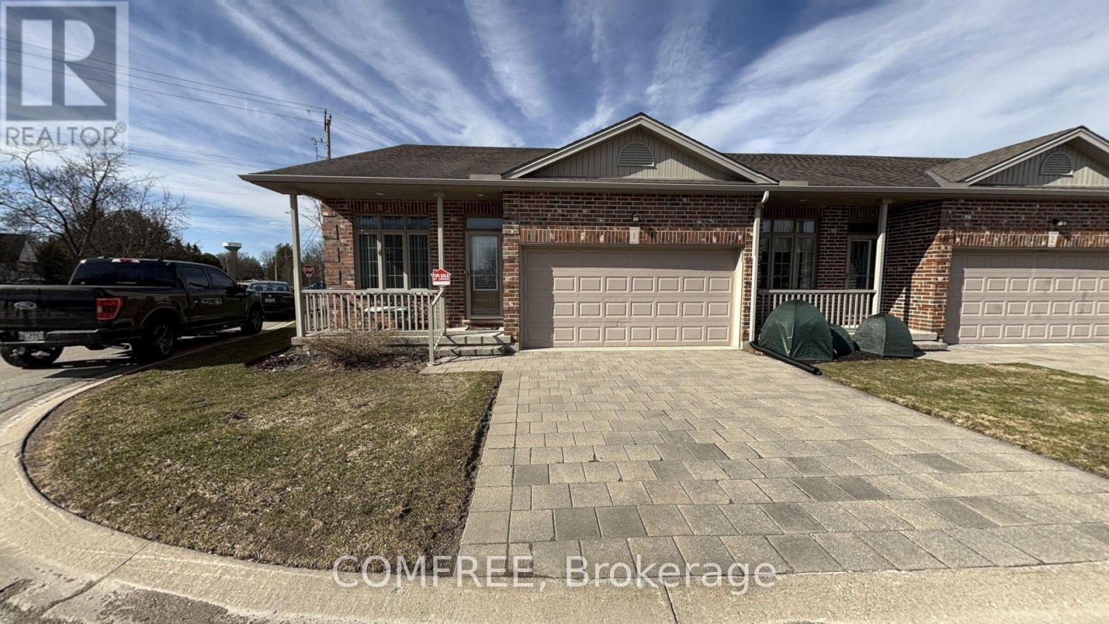 1 - 220 WALNUT STREET, Lucan Biddulph, Ontario