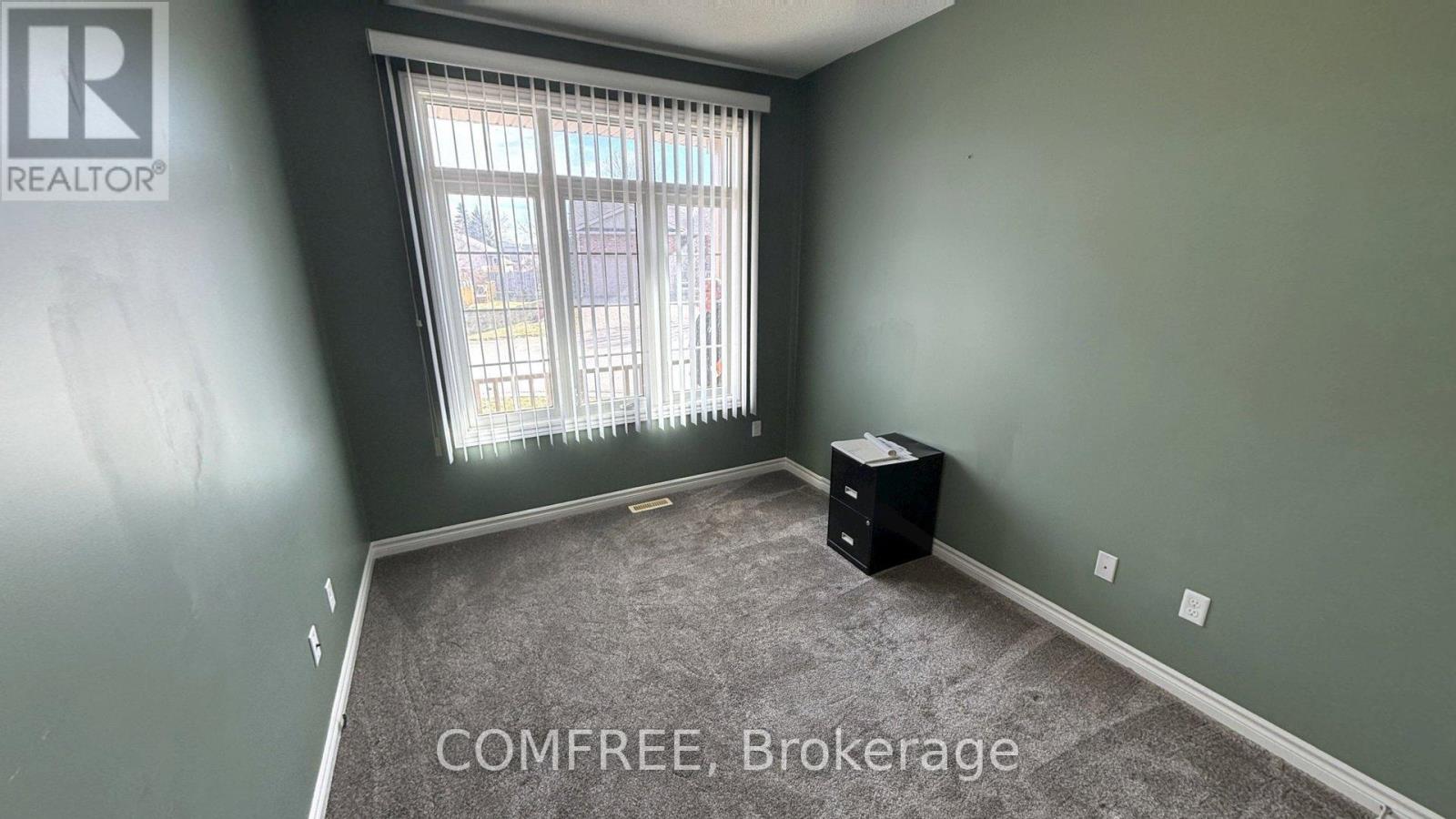 1 - 220 Walnut Street, Lucan Biddulph, Ontario N0M 2J0 - Photo 11 - X12905540