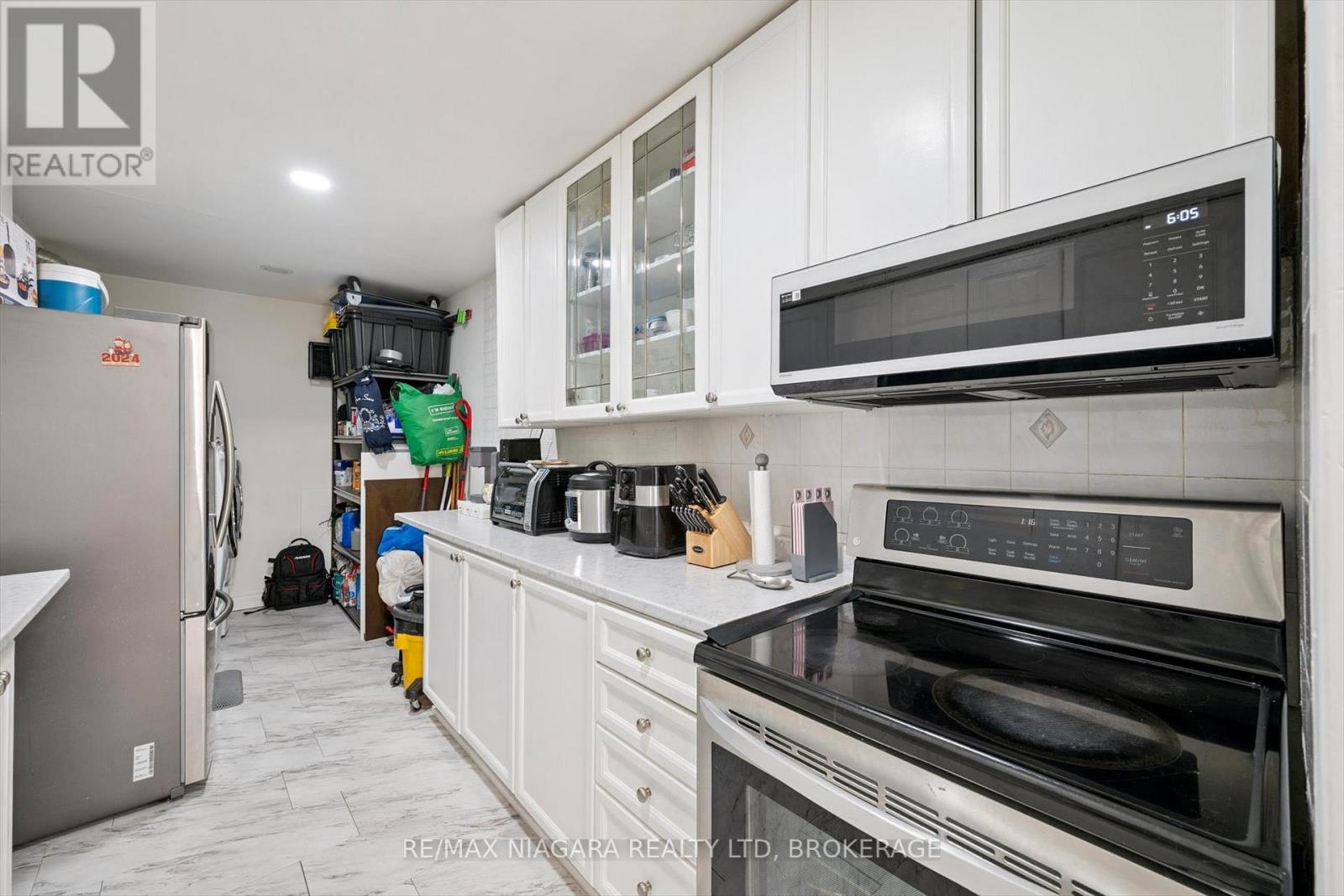 2306 - 340 Dixon Road, Toronto, Ontario  M9R 1T1 - Photo 11 - W12905544