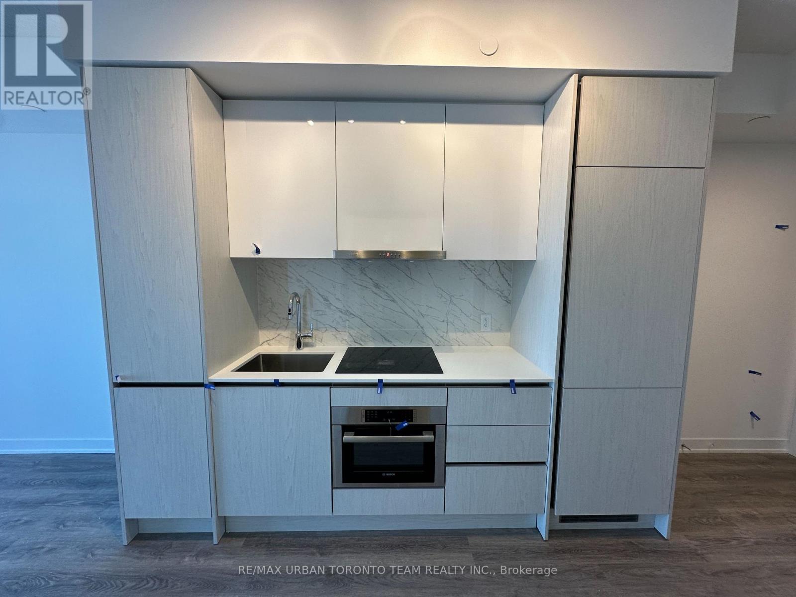 3615 - 180 Front Street E, Toronto, Ontario  M5A 0K9 - Photo 4 - C12905514