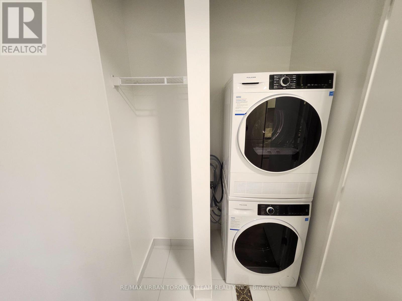 1801 - 180 Front Street E, Toronto, Ontario  M5A 0K9 - Photo 8 - C12905564