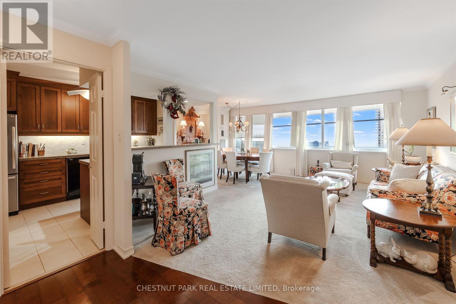 1501 - 75 Wynford Heights Crescent, Toronto, Ontario  M3C 3H9 - Photo 9 - C12905574