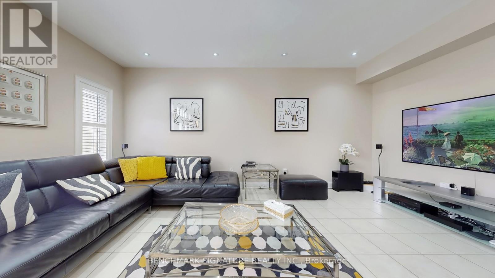 105 Doris Avenue, Toronto, Ontario M2N 4T2 - Photo 14 - C12905576