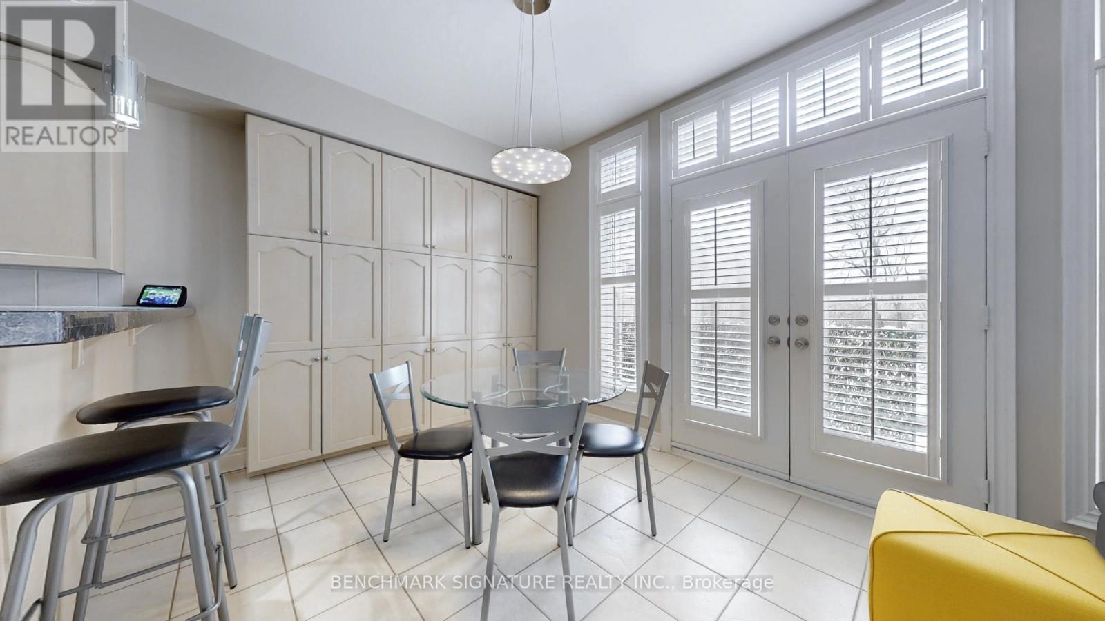 105 Doris Avenue, Toronto, Ontario M2N 4T2 - Photo 18 - C12905576