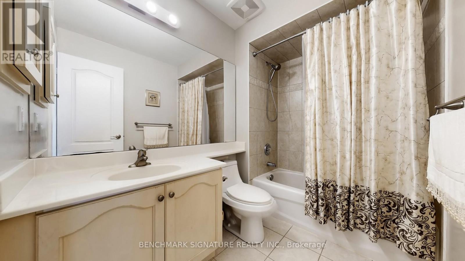 105 Doris Avenue, Toronto, Ontario M2N 4T2 - Photo 28 - C12905576