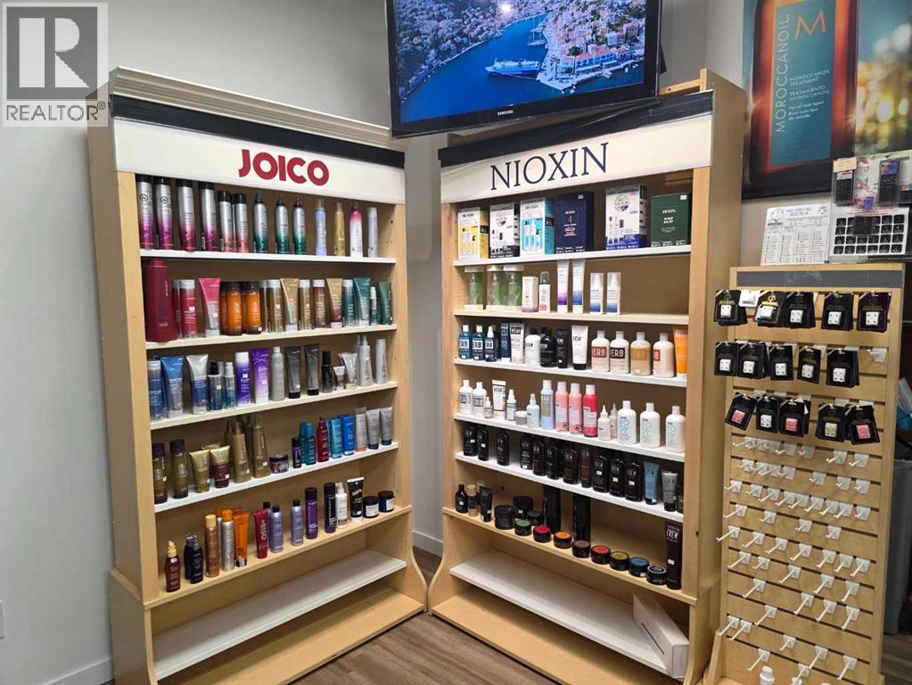 1329 Shoppers Park Mall, Grande Cache, Alberta  T0E 0Y0 - Photo 9 - A2279932