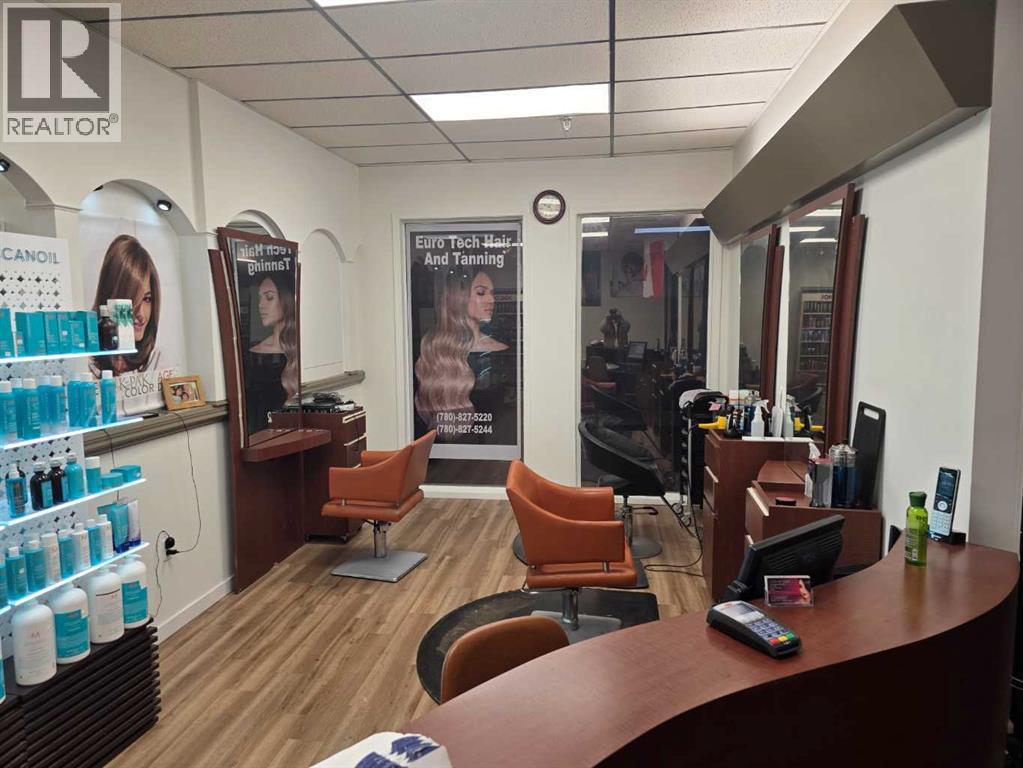 1329 Shoppers Park Mall, Grande Cache, Alberta  T0E 0Y0 - Photo 5 - A2279932