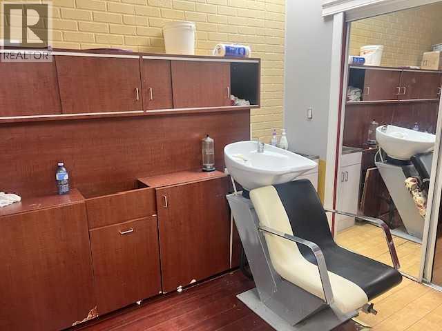 1329 Shoppers Park Mall, Grande Cache, Alberta  T0E 0Y0 - Photo 13 - A2279932