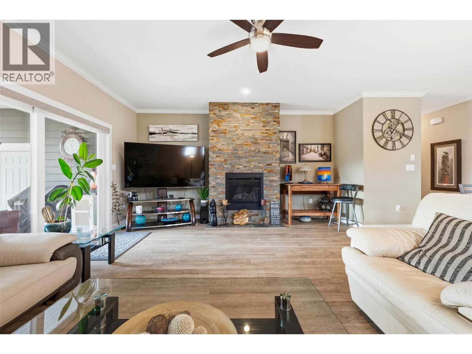 220 Brandon Avenue, Penticton, British Columbia  V2A 3S6 - Photo 4 - 10379297