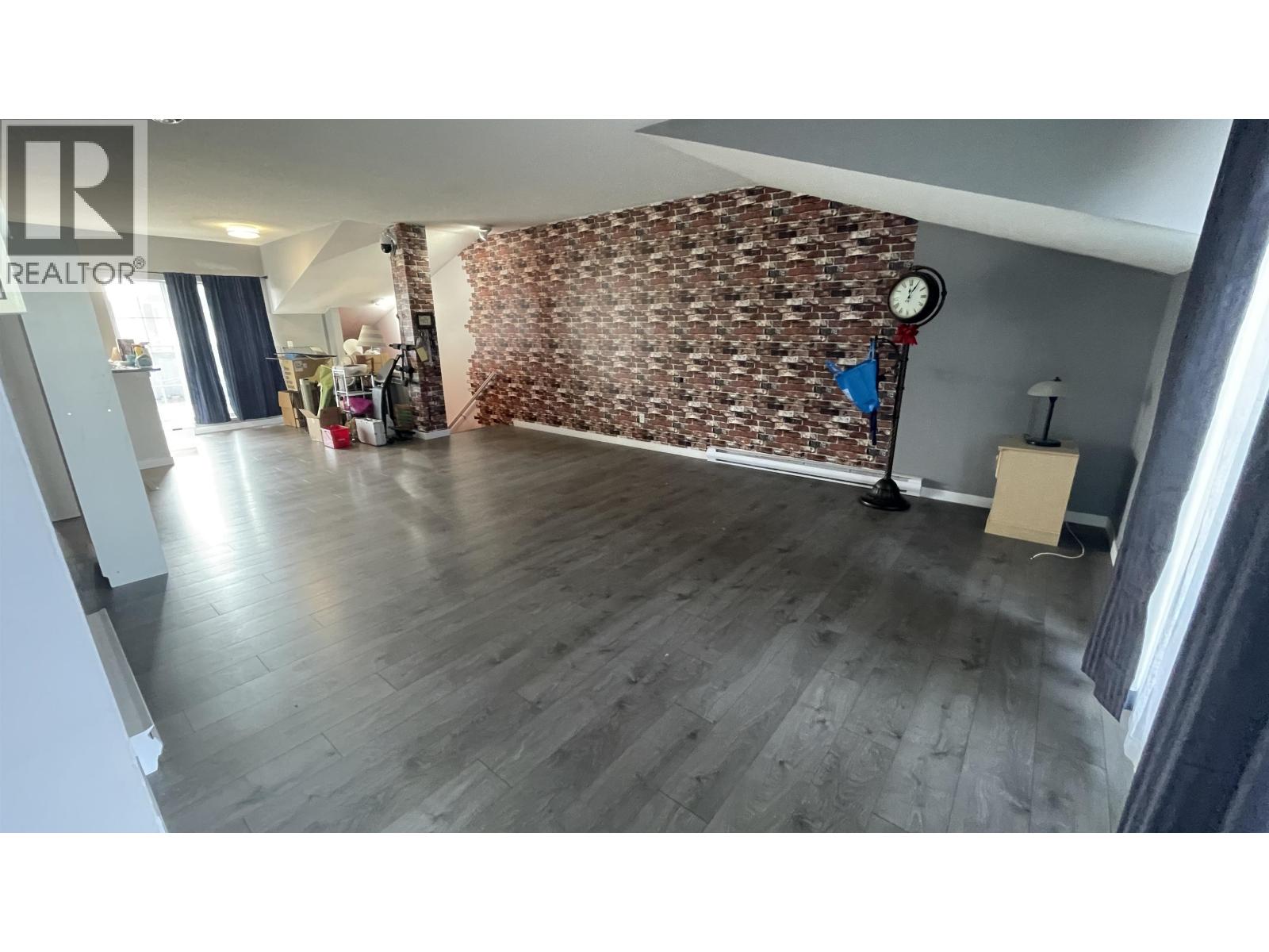 202 1102 Ewen Avenue, New Westminster, British Columbia  V3M 5E4 - Photo 12 - R3101775