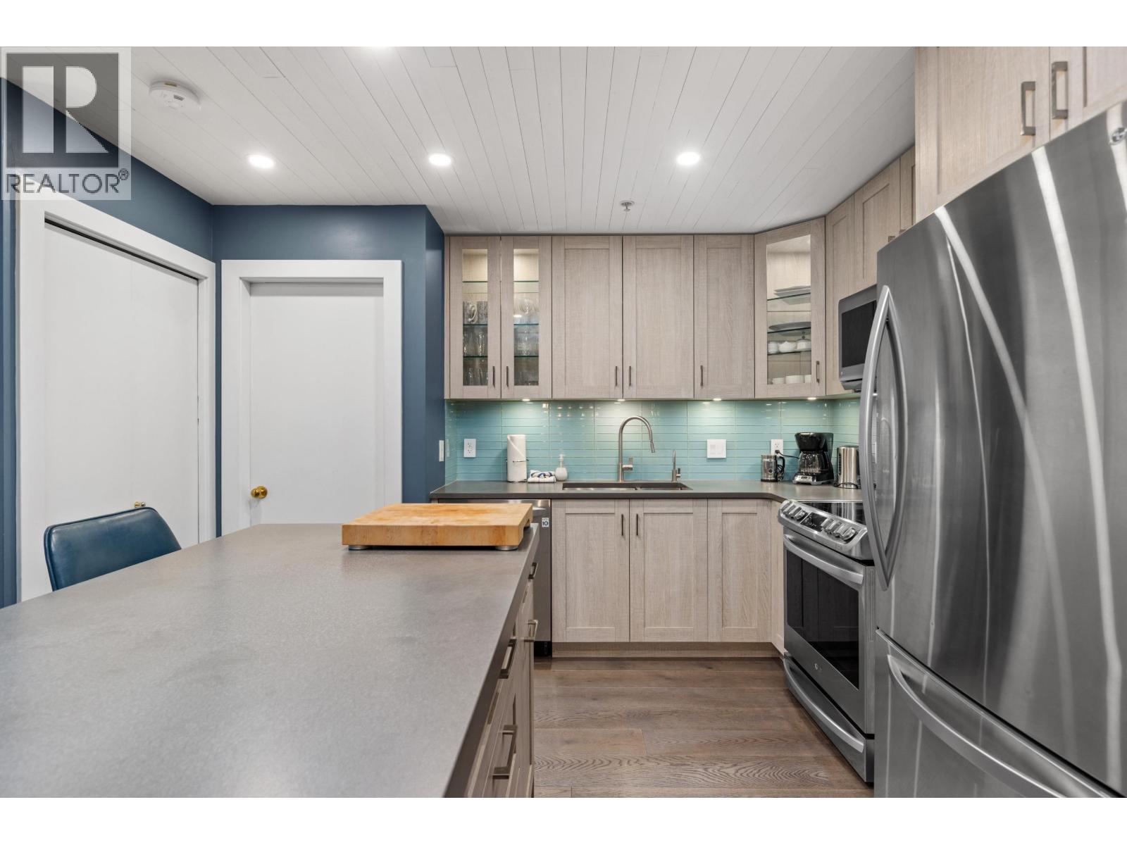 8 4857 Painted Cliff Road, Whistler, British Columbia  V8E 1C8 - Photo 11 - R3101073