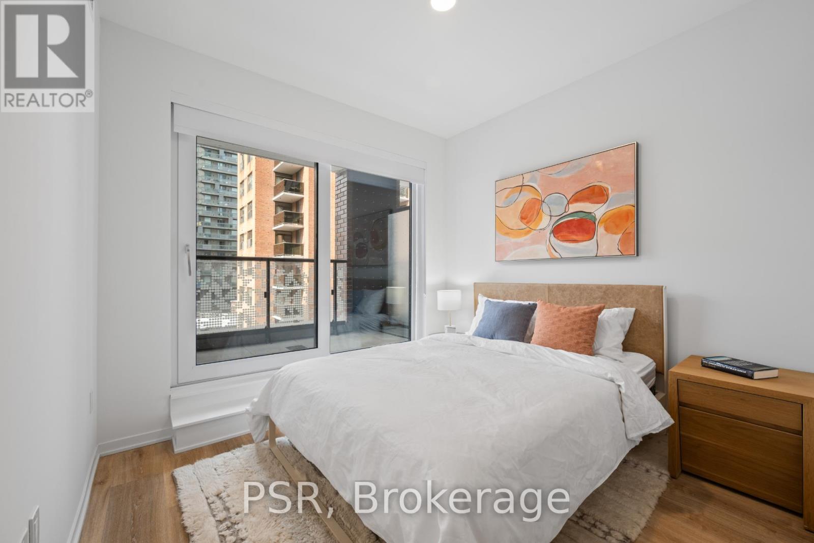 610 - 101 Roehampton Avenue, Toronto, Ontario  M4P 2W2 - Photo 9 - C12706454