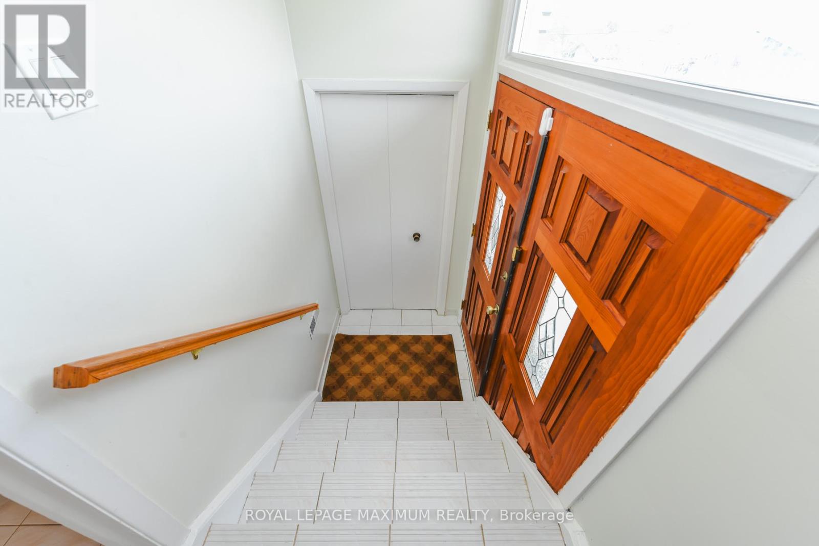 47 Fallingdale Crescent, Toronto, Ontario  M3J 1C4 - Photo 16 - W12905304