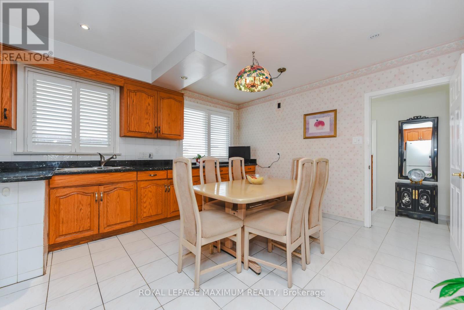 47 Fallingdale Crescent, Toronto, Ontario  M3J 1C4 - Photo 22 - W12905304