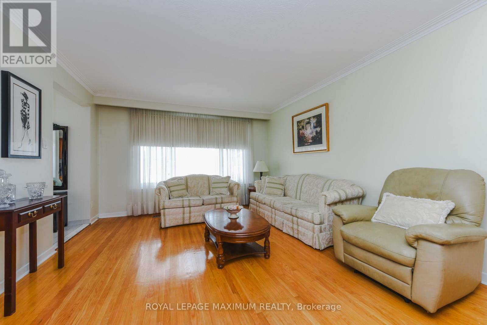 47 Fallingdale Crescent, Toronto, Ontario  M3J 1C4 - Photo 26 - W12905304