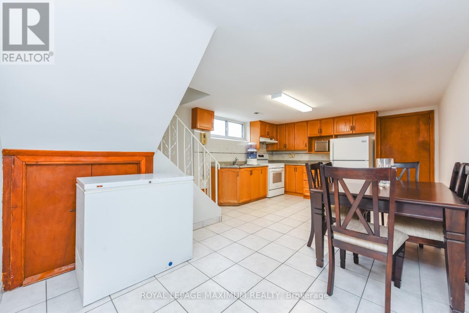 47 Fallingdale Crescent, Toronto, Ontario  M3J 1C4 - Photo 42 - W12905304