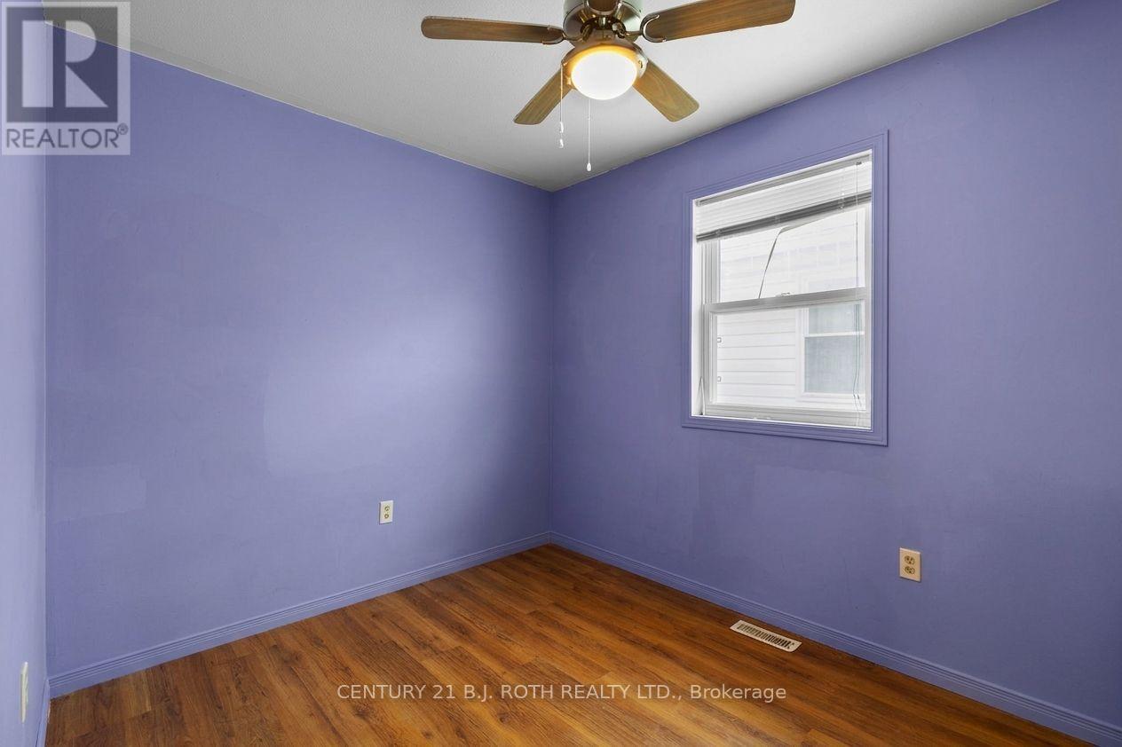 37 Louise Lane, Orillia, Ontario  L3V 7W1 - Photo 11 - S12905530