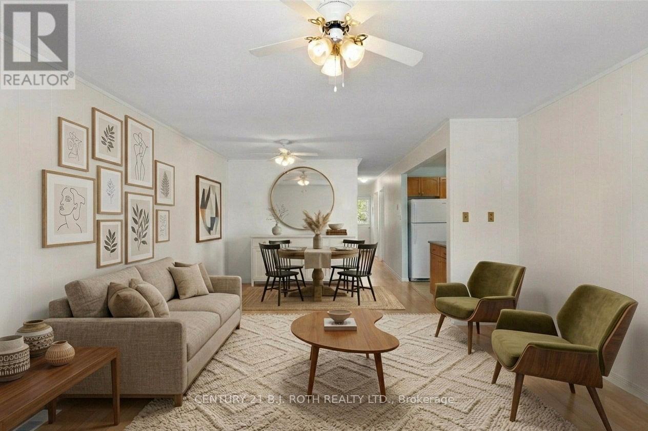 37 Louise Lane, Orillia, Ontario  L3V 7W1 - Photo 2 - S12905530