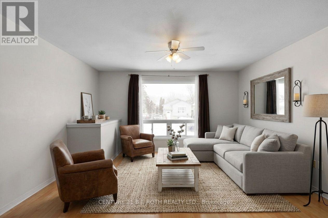 37 Louise Lane, Orillia, Ontario  L3V 7W1 - Photo 7 - S12905530