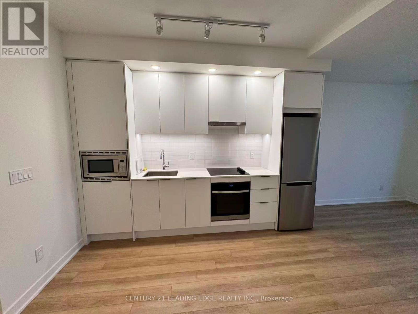 2006 - 3079 Trafalgar Road, Oakville, Ontario  L6H 8C5 - Photo 3 - W12905528