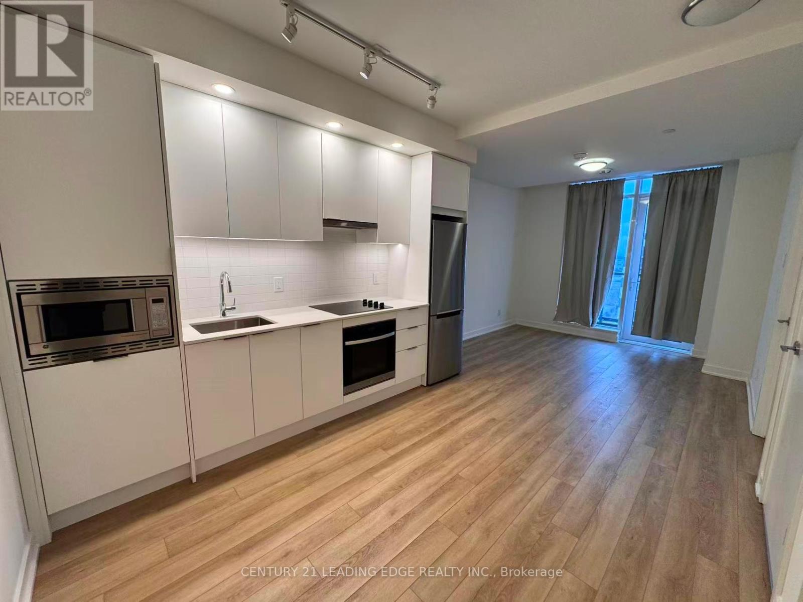 2006 - 3079 Trafalgar Road, Oakville, Ontario  L6H 8C5 - Photo 4 - W12905528