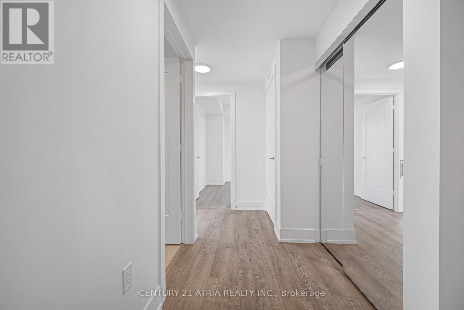 405 - 858 Dupont Street, Toronto, Ontario  M6G 0C1 - Photo 4 - W12905566