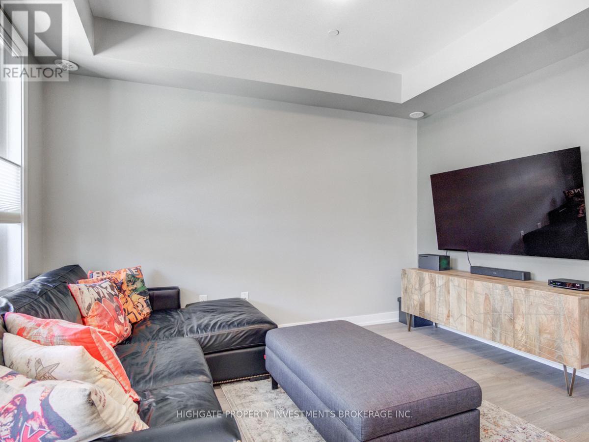 112 - 256 Royal York Road, Toronto, Ontario  M8V 2V9 - Photo 11 - W12905584