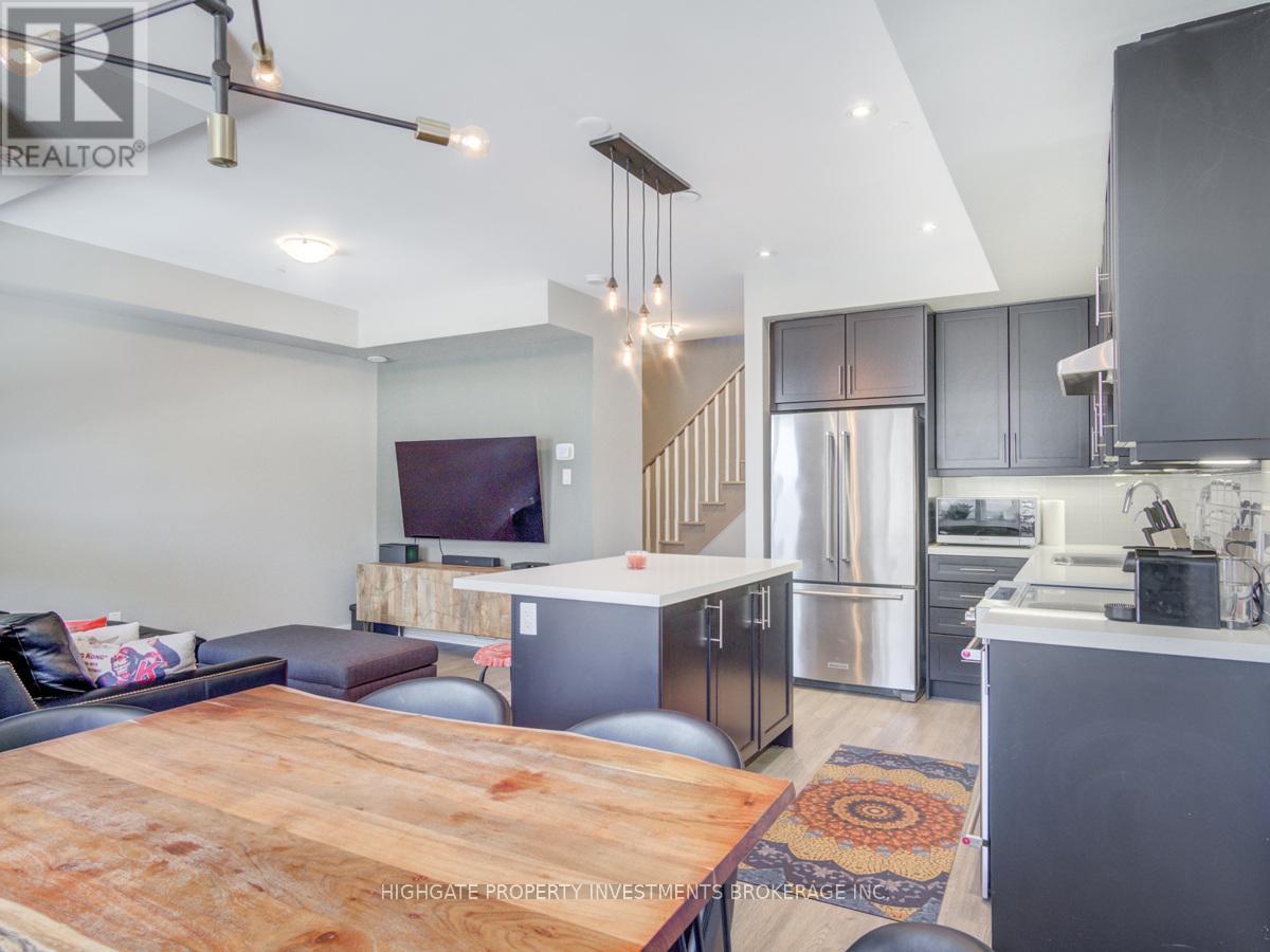 112 - 256 Royal York Road, Toronto, Ontario  M8V 2V9 - Photo 14 - W12905584