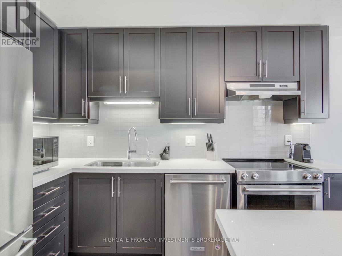 112 - 256 Royal York Road, Toronto, Ontario  M8V 2V9 - Photo 9 - W12905584